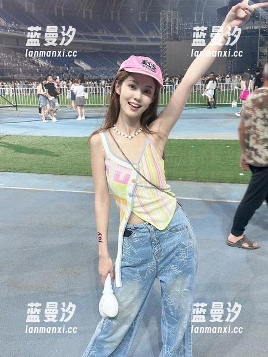精彩纷呈的最新Hana Bunny不知火舞（拳皇）写真合集，定会让你爱不释手.txt
